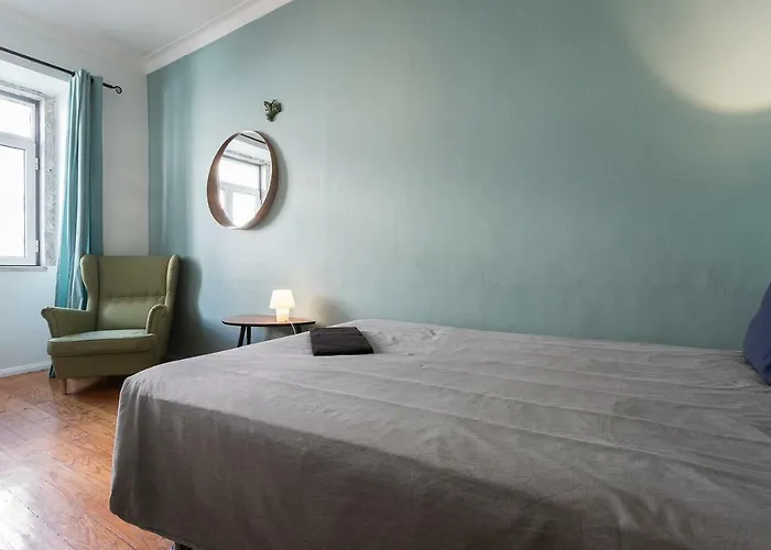 Chiado Bairro Alto, Bright And Newly Renovated 3 Bedroom Apartment, Historical Center * Lisboa