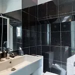 Chiado Bairro Alto, Bright And Newly Renovated 3 Bedroom Apartment, Historical Center 아파트 리스본