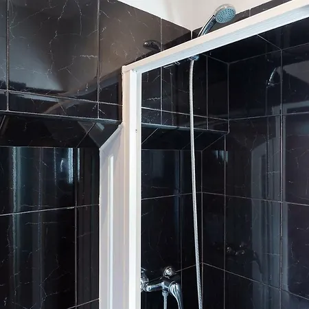 Chiado Bairro Alto, Bright And Newly Renovated 3 Bedroom Apartment, Historical Center 리스본