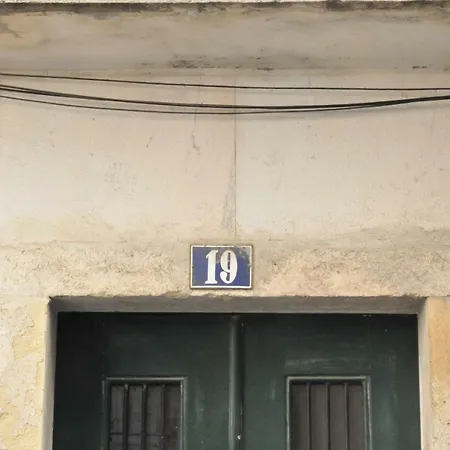 Chiado Bairro Alto, Bright And Newly Renovated 3 Bedroom Apartment, Historical Center * Lisbona