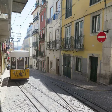 Chiado Bairro Alto, Bright And Newly Renovated 3 Bedroom Apartment, Historical Center Appartamento